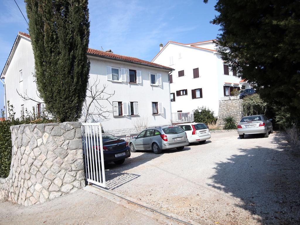 Apartments Skandi1 Malinska Exterior photo